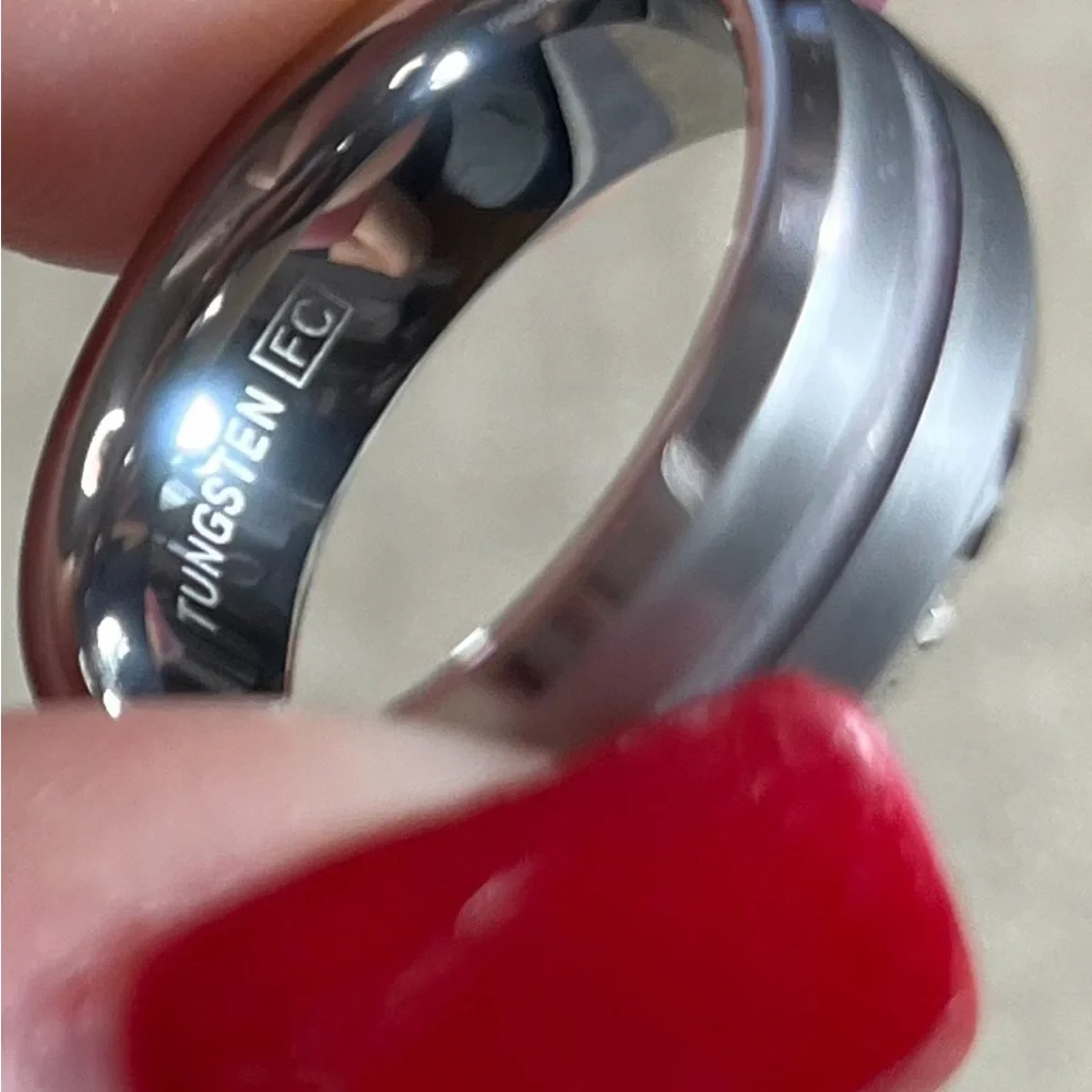 Men’s Tungsten Carbide Wedding Band Size 9 Silver Gray Comfort Fit Ring